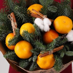 novogodnij buket s mandarinami 7